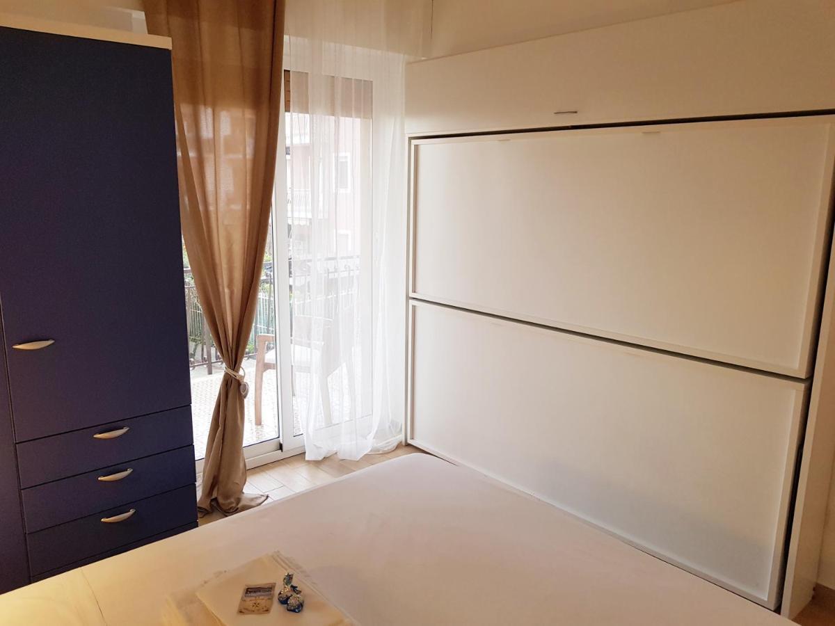 Il Timone Lägenhet Riva Ligure Exteriör bild