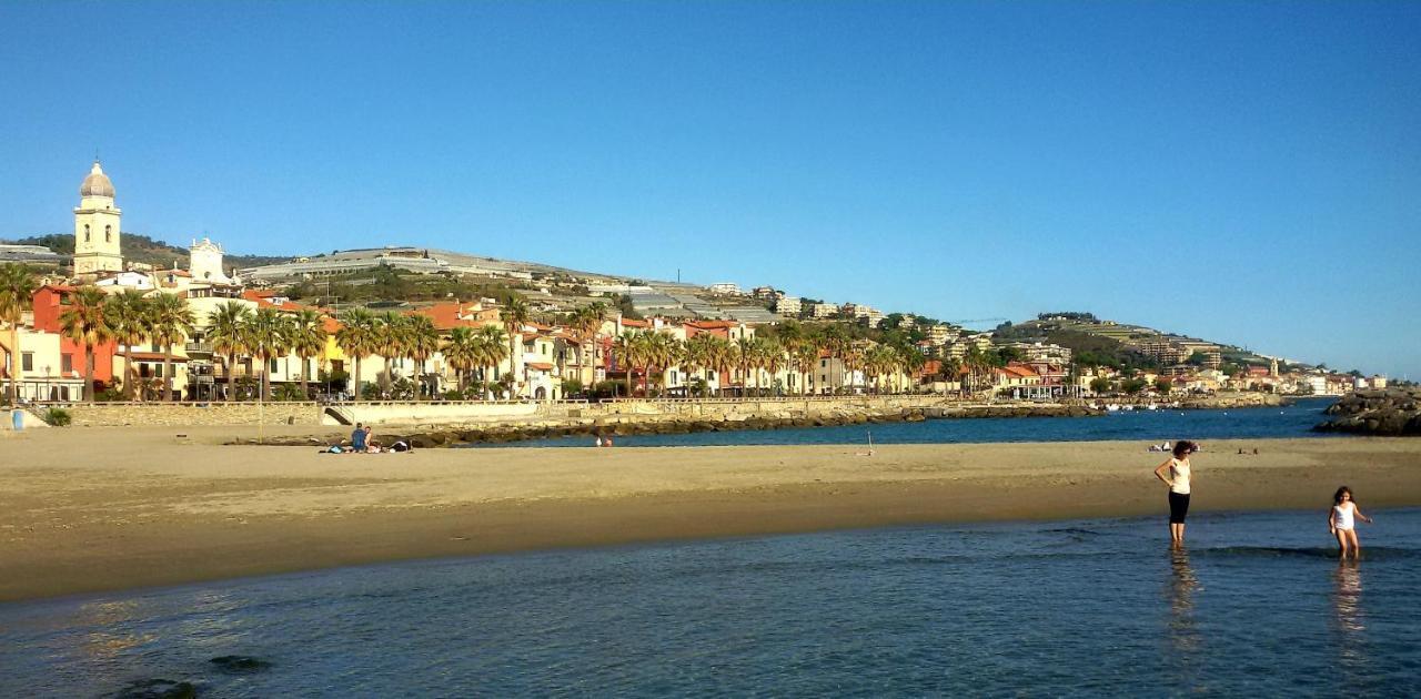 Il Timone Lägenhet Riva Ligure Exteriör bild