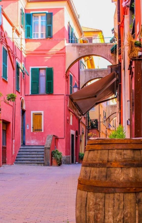 Il Timone Lägenhet Riva Ligure Exteriör bild