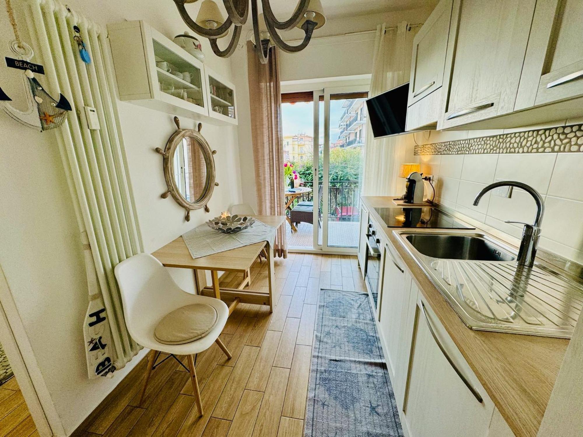 Il Timone Lägenhet Riva Ligure Exteriör bild
