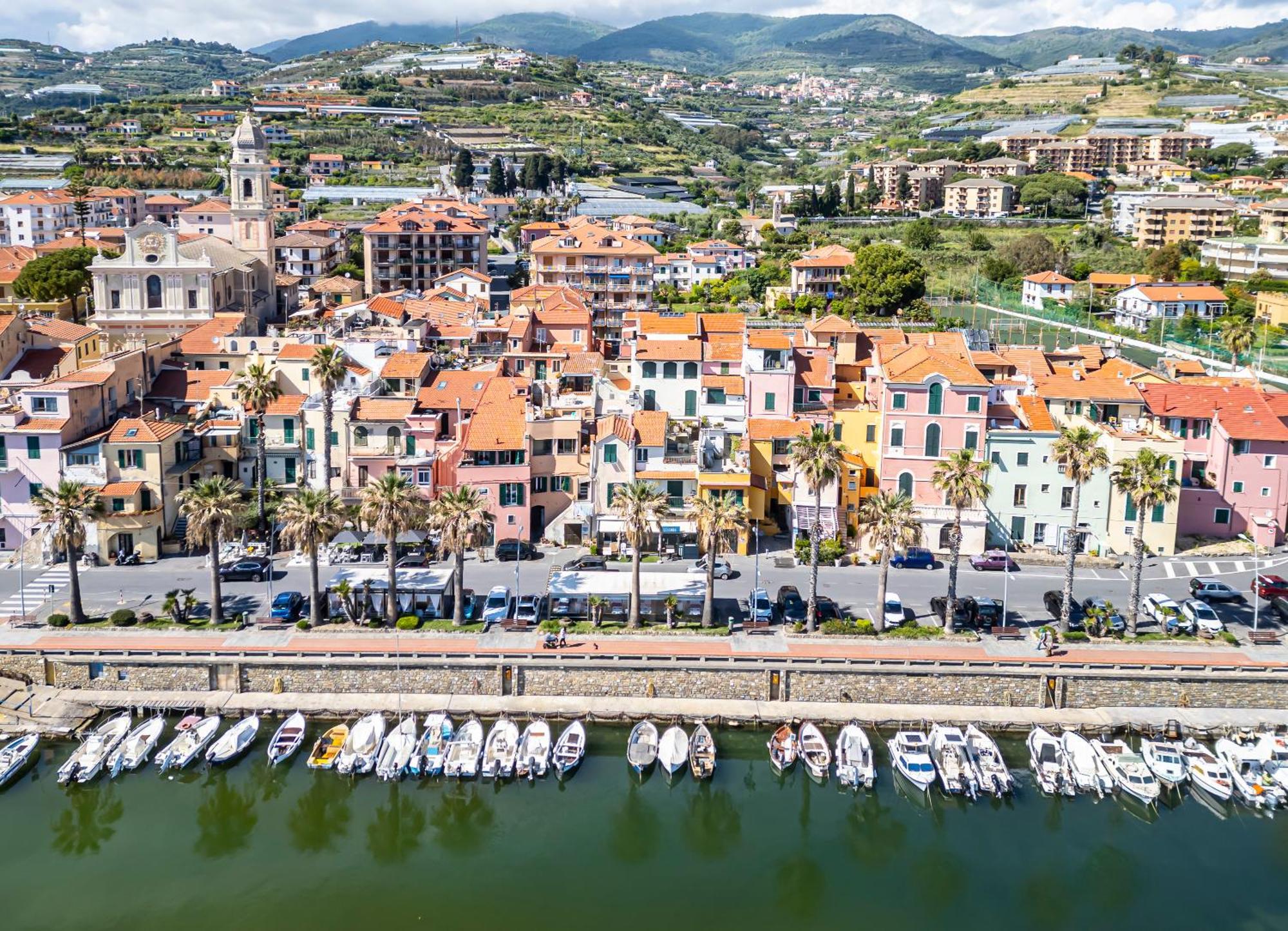 Il Timone Lägenhet Riva Ligure Exteriör bild